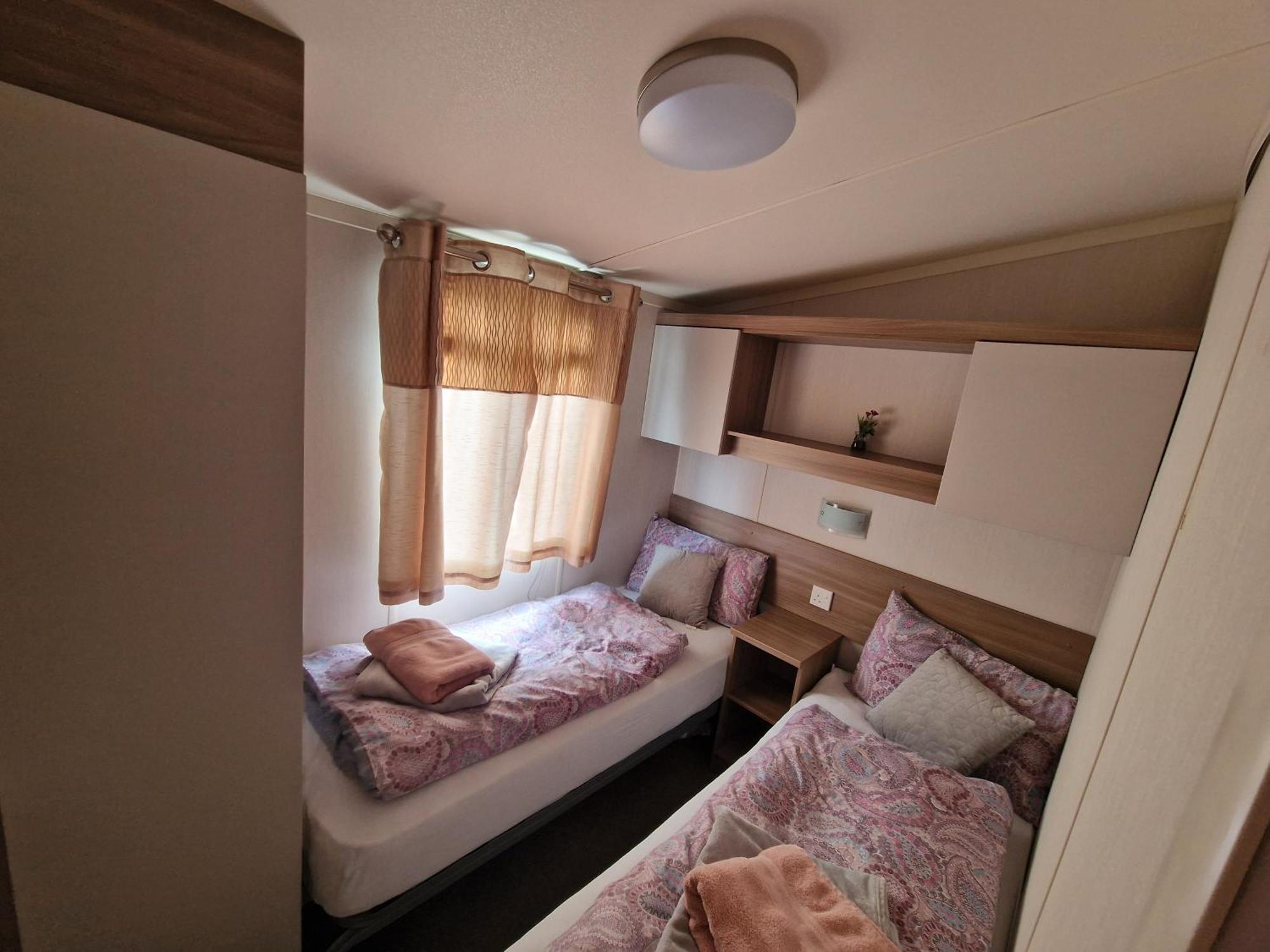 Отель Durdlee Door, D27, Main Rd, West Lulworth, Wareham Bh20 5Pu Экстерьер фото